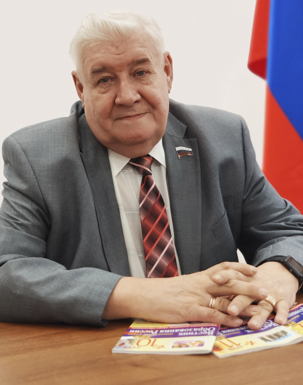 Глазков Ю.И., Главный редактор журнала "Вестник образования России" Глазков Ю.И.